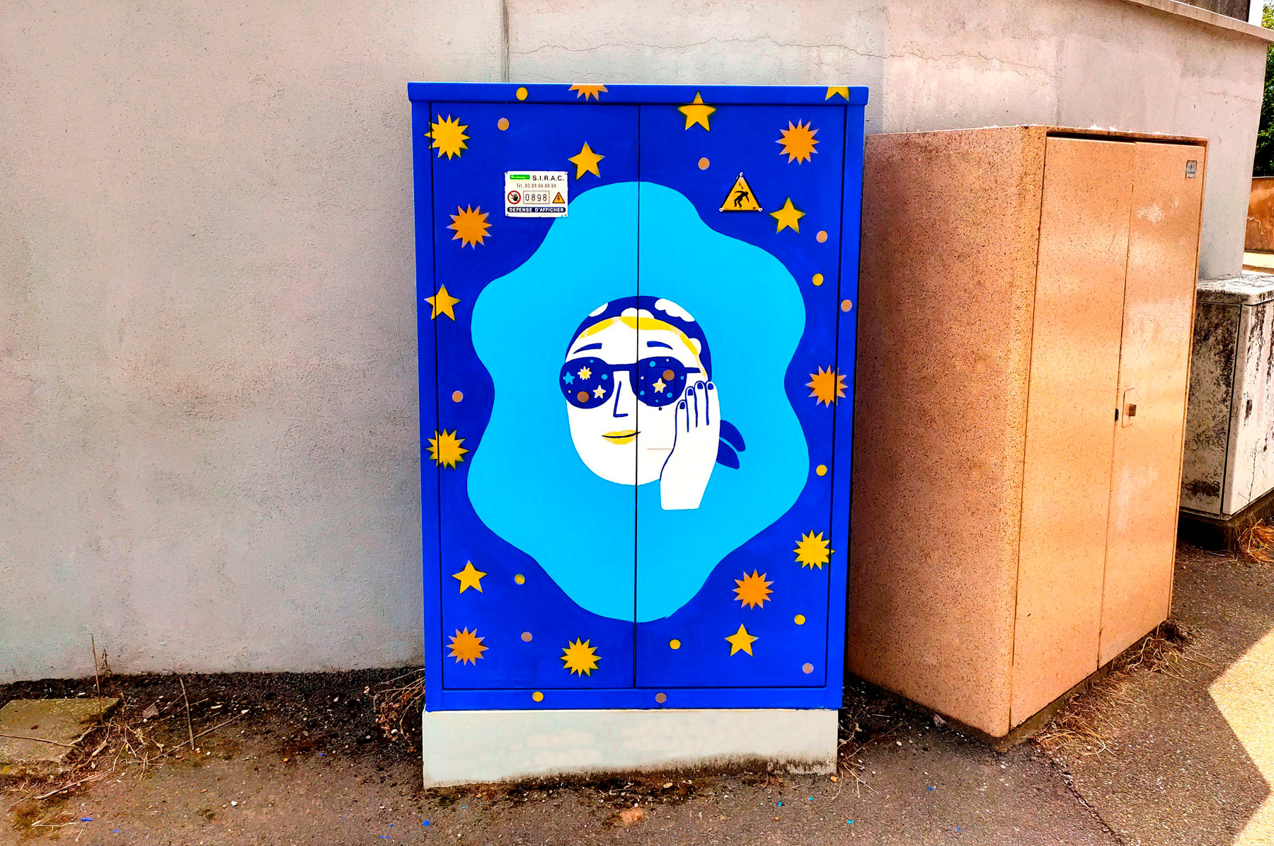 fresque extérieure de street-art réalisée à la peinture et au pochoir pour la fête de 'Europe à Achenheim.