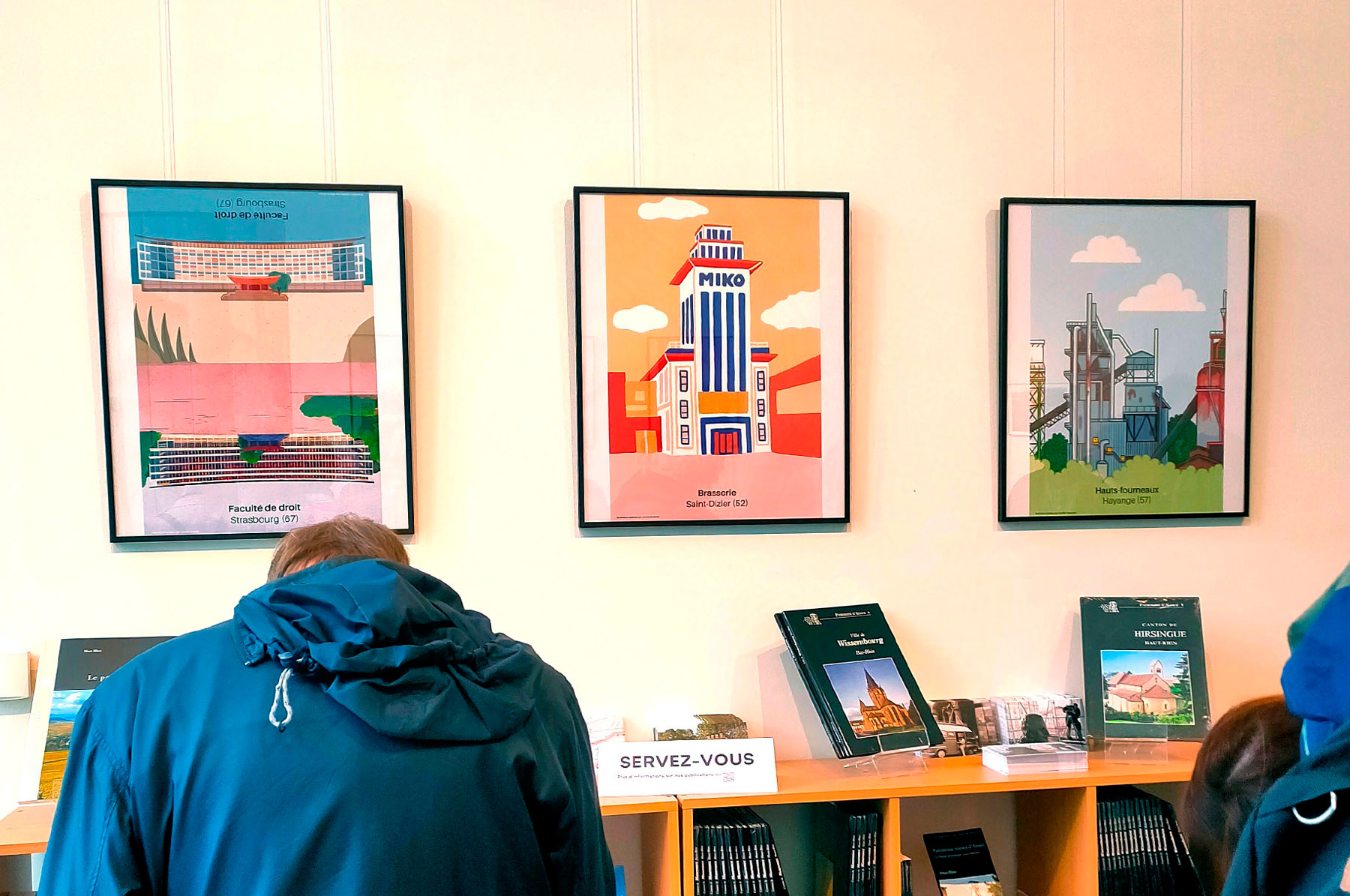 exposition d'illutration du bâtiment Miko issue du jeu Le patrimoine à la carte de la Région Grand Est