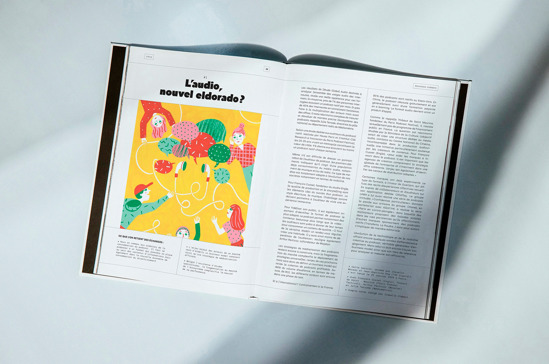 pages intérieures illustrées de la revue Les cahiers du Social Media Club